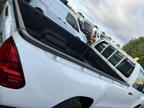 Toyota Hilux 2.4 D-4D Active Narrow Body 4WD Euro 6 2dr 24