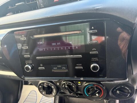 Toyota Hilux 2.4 D-4D Active Narrow Body 4WD Euro 6 2dr 37