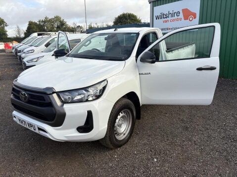 Toyota Hilux 2.4 D-4D Active Narrow Body 4WD Euro 6 2dr 9