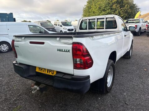 Toyota Hilux 2.4 D-4D Active Narrow Body 4WD Euro 6 2dr 21