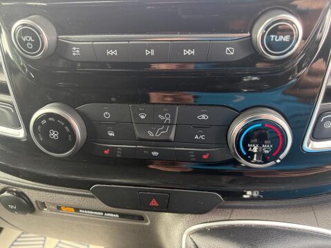 Ford Transit Custom 300 EcoBlue Limited LWB D/CAB 2.0 5dr Combi Van Manual Diesel 25