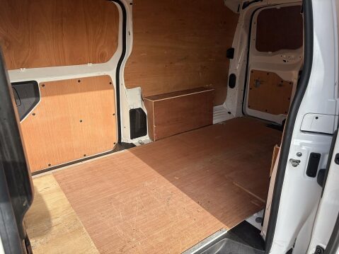 Ford Transit Custom 300 EcoBlue Limited aircon alloys heated seat Limited Spec 2.0 5dr Panel Va 36