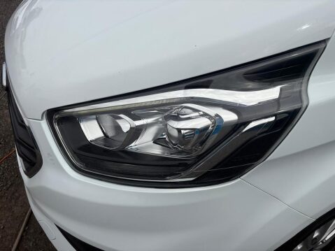 Ford Transit Custom 300 EcoBlue Limited aircon alloys heated seat Limited Spec 2.0 5dr Panel Va 40