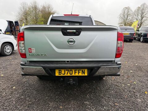 Nissan Navara 2.3 dCi Tekna Pickup Double Cab 4dr Diesel Auto 4WD Euro 6 (190 ps) 12