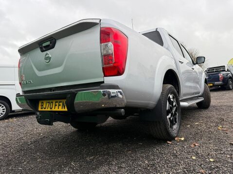 Nissan Navara 2.3 dCi Tekna Pickup Double Cab 4dr Diesel Auto 4WD Euro 6 (190 ps) 15