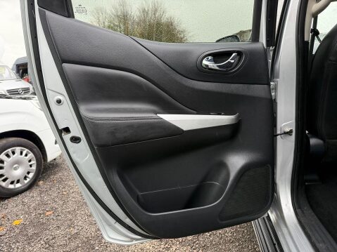 Nissan Navara 2.3 dCi Tekna Pickup Double Cab 4dr Diesel Auto 4WD Euro 6 (190 ps) 48