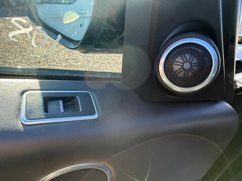 Land Rover Range Rover 4.4 SD V8 Vogue SE SUV 5dr Diesel Auto 4WD Euro 5 (339 ps) 61