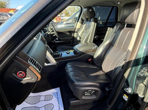 Land Rover Range Rover 4.4 SD V8 Vogue SE SUV 5dr Diesel Auto 4WD Euro 5 (339 ps) 55