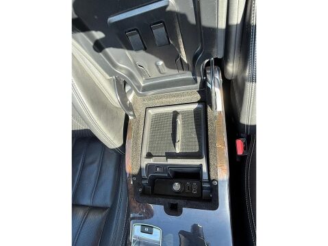 Land Rover Range Rover 4.4 SD V8 Vogue SE SUV 5dr Diesel Auto 4WD Euro 5 (339 ps) 63