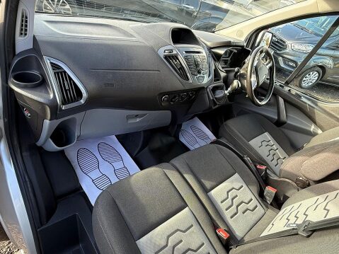 Ford Transit Custom 2.0 TDCi 270 Limited Panel Van 5dr Diesel Manual L1 H1 (157 g/km, 128 bhp) 30