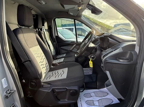 Ford Transit Custom 2.0 TDCi 270 Limited Panel Van 5dr Diesel Manual L1 H1 (157 g/km, 128 bhp) 19