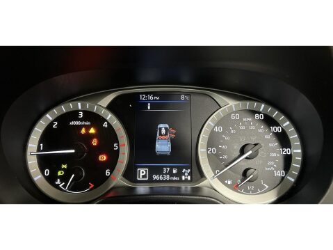 Nissan Navara 2.3 dCi Tekna Pickup Double Cab 4dr Diesel Auto 4WD Euro 6 (190 ps) 10