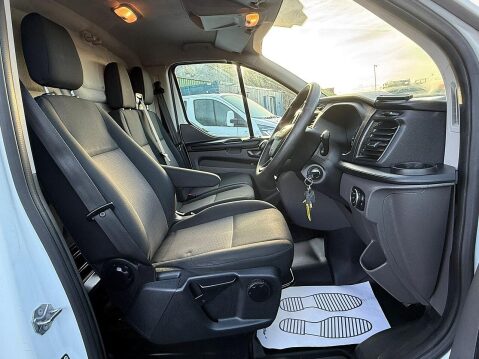 Ford Transit Custom 2.0 340 EcoBlue Panel Van 5dr Diesel Manual L2 H2 Euro 6 (130 ps) 17