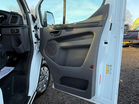 Ford Transit Custom 2.0 340 EcoBlue Panel Van 5dr Diesel Manual L2 H2 Euro 6 (130 ps) 40