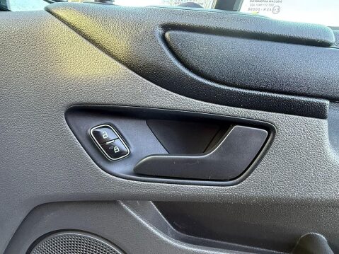 Ford Transit Custom 2.0 340 EcoBlue Panel Van 5dr Diesel Manual L2 H2 Euro 6 (130 ps) 21