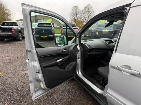 Ford Transit Connect 1.5 TDCi 240 Limited Panel Van 5dr Diesel Manual L2 H1 (119 g/km, 118 bhp) 31