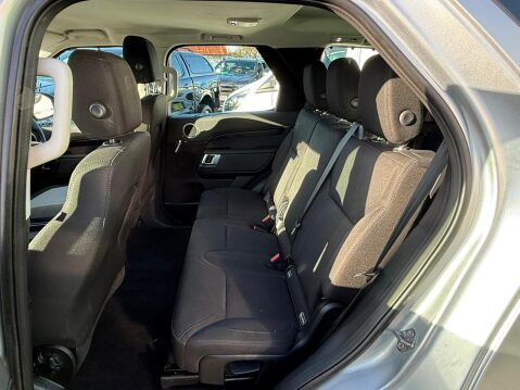 Land Rover Discovery 2.0 SD4 S SUV 5dr Diesel Auto 4WD Euro 6 (s/s) (240 ps) 26