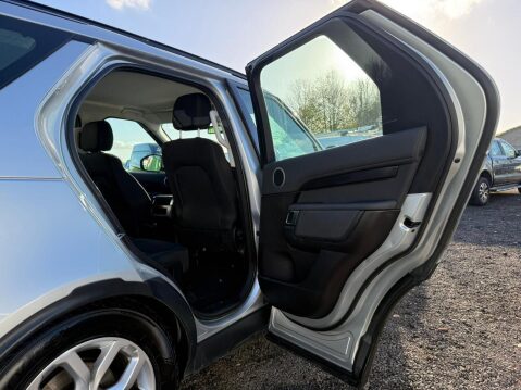 Land Rover Discovery 2.0 SD4 S SUV 5dr Diesel Auto 4WD Euro 6 (s/s) (240 ps) 51