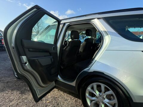 Land Rover Discovery 2.0 SD4 S SUV 5dr Diesel Auto 4WD Euro 6 (s/s) (240 ps) 76