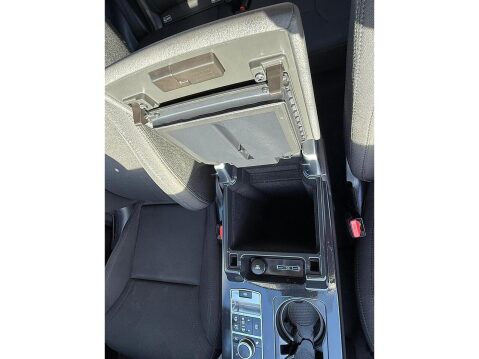 Land Rover Discovery 2.0 SD4 S SUV 5dr Diesel Auto 4WD Euro 6 (s/s) (240 ps) 73