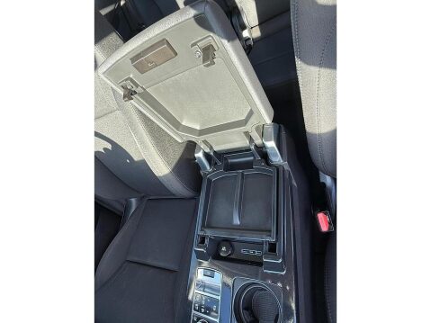 Land Rover Discovery 2.0 SD4 S SUV 5dr Diesel Auto 4WD Euro 6 (s/s) (240 ps) 74