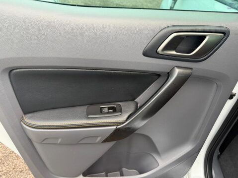 Ford Ranger 3.2 TDCi Wildtrak Pickup Double Cab 4dr Diesel Auto 4WD Euro 5 (200 ps) 56