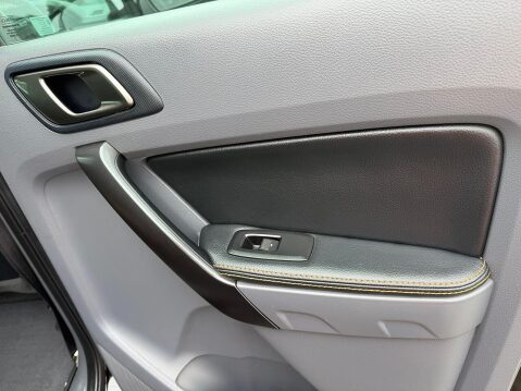 Ford Ranger 3.2 TDCi Wildtrak Pickup Double Cab 4dr Diesel Auto 4WD Euro 5 (200 ps) 46