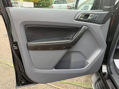 Ford Ranger 3.2 TDCi Wildtrak Pickup Double Cab 4dr Diesel Auto 4WD Euro 5 (200 ps) 38