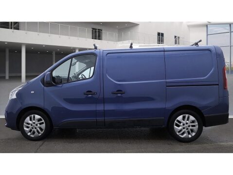 Renault Trafic 2.0 dCi ENERGY 28 Sport Panel Van 5dr Diesel Manual SWB Standard Roof Euro 6