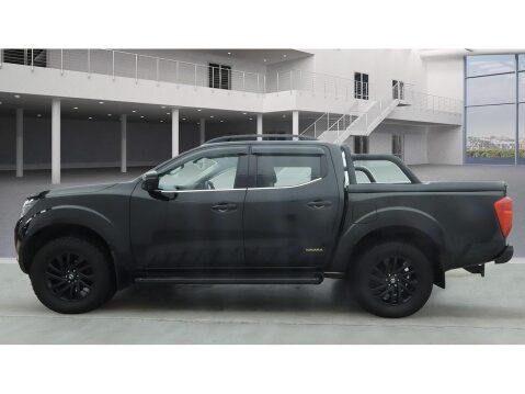 Nissan Navara 2.3 dCi N-Guard Pickup Double Cab 4dr Diesel Manual 4WD Euro 6 (s/s) (190 p 4
