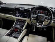 Lamborghini Urus 4.0 V8 BiTurbo 25.9kWh SE SUV 5dr Petrol Plug-in Hybrid Auto 4WD Euro 6 (80 32