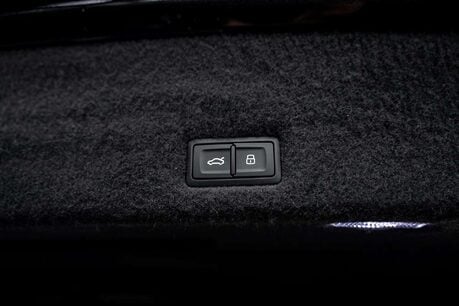 Lamborghini Urus 4.0 V8 BiTurbo 25.9kWh SE SUV 5dr Petrol Plug-in Hybrid Auto 4WD Euro 6 (80 18