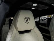 Lamborghini Urus 4.0 V8 BiTurbo 25.9kWh SE SUV 5dr Petrol Plug-in Hybrid Auto 4WD Euro 6 (80 31