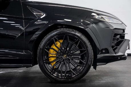 Lamborghini Urus 4.0 V8 BiTurbo 25.9kWh SE SUV 5dr Petrol Plug-in Hybrid Auto 4WD Euro 6 (80 14
