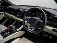 Lamborghini Urus 4.0 V8 BiTurbo 25.9kWh SE SUV 5dr Petrol Plug-in Hybrid Auto 4WD Euro 6 (80 2