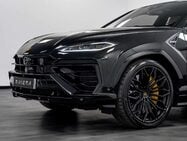 Lamborghini Urus 4.0 V8 BiTurbo 25.9kWh SE SUV 5dr Petrol Plug-in Hybrid Auto 4WD Euro 6 (80 12