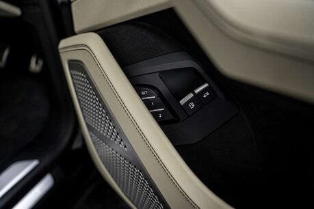 Lamborghini Urus 4.0 V8 BiTurbo 25.9kWh SE SUV 5dr Petrol Plug-in Hybrid Auto 4WD Euro 6 (80 28