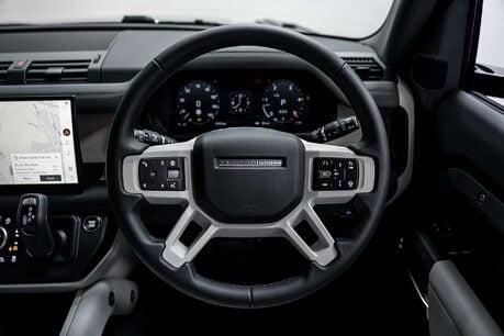 Land Rover Defender 3.0 D350 MHEV X-Dynamic HSE SUV 3dr Diesel Auto 4WD Euro 6 (s/s) (350 ps) 30