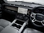 Land Rover Defender 3.0 D350 MHEV X-Dynamic HSE SUV 3dr Diesel Auto 4WD Euro 6 (s/s) (350 ps) 31