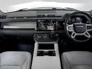 Land Rover Defender 3.0 D350 MHEV X-Dynamic HSE SUV 3dr Diesel Auto 4WD Euro 6 (s/s) (350 ps) 28