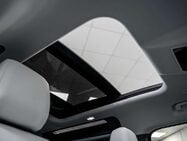 Land Rover Defender 3.0 D350 MHEV X-Dynamic HSE SUV 3dr Diesel Auto 4WD Euro 6 (s/s) (350 ps) 38