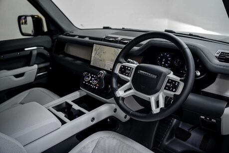 Land Rover Defender 3.0 D350 MHEV X-Dynamic HSE SUV 3dr Diesel Auto 4WD Euro 6 (s/s) (350 ps) 2