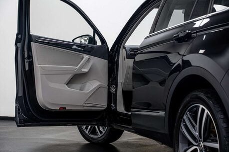 Volkswagen Tiguan 2.0 TDI Elegance SUV 5dr Diesel DSG Euro 6 (s/s) (150 ps) 6