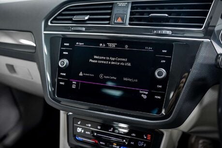 Volkswagen Tiguan 2.0 TDI Elegance SUV 5dr Diesel DSG Euro 6 (s/s) (150 ps) 37