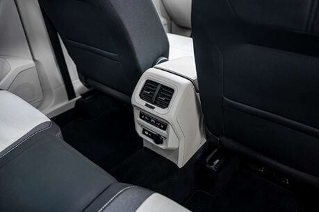 Volkswagen Tiguan 2.0 TDI Elegance SUV 5dr Diesel DSG Euro 6 (s/s) (150 ps) 23