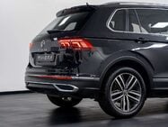 Volkswagen Tiguan 2.0 TDI Elegance SUV 5dr Diesel DSG Euro 6 (s/s) (150 ps) 17