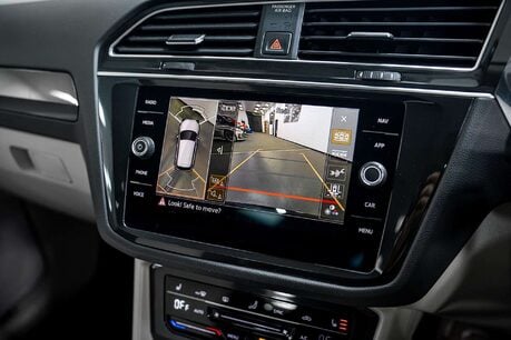 Volkswagen Tiguan 2.0 TDI Elegance SUV 5dr Diesel DSG Euro 6 (s/s) (150 ps) 36