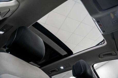 Volkswagen Tiguan 2.0 TDI Elegance SUV 5dr Diesel DSG Euro 6 (s/s) (150 ps) 39