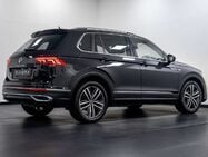 Volkswagen Tiguan 2.0 TDI Elegance SUV 5dr Diesel DSG Euro 6 (s/s) (150 ps) 16