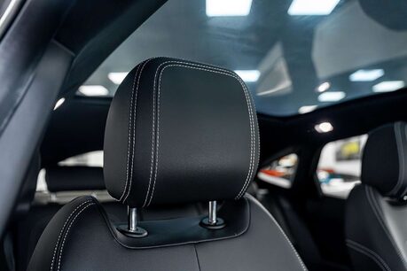 Jaguar E-Pace 1.5 P300e 11.5kWh R-Dynamic SE Black SUV 5dr Petrol Plug-in Hybrid Auto AWD 28